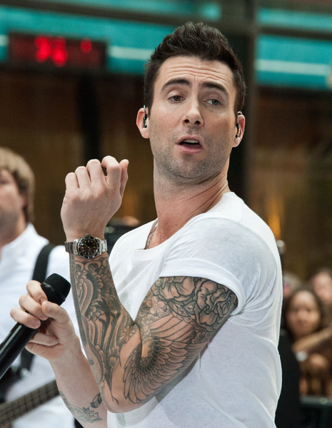 Adam levine maroon 5 today show rolex replique montre