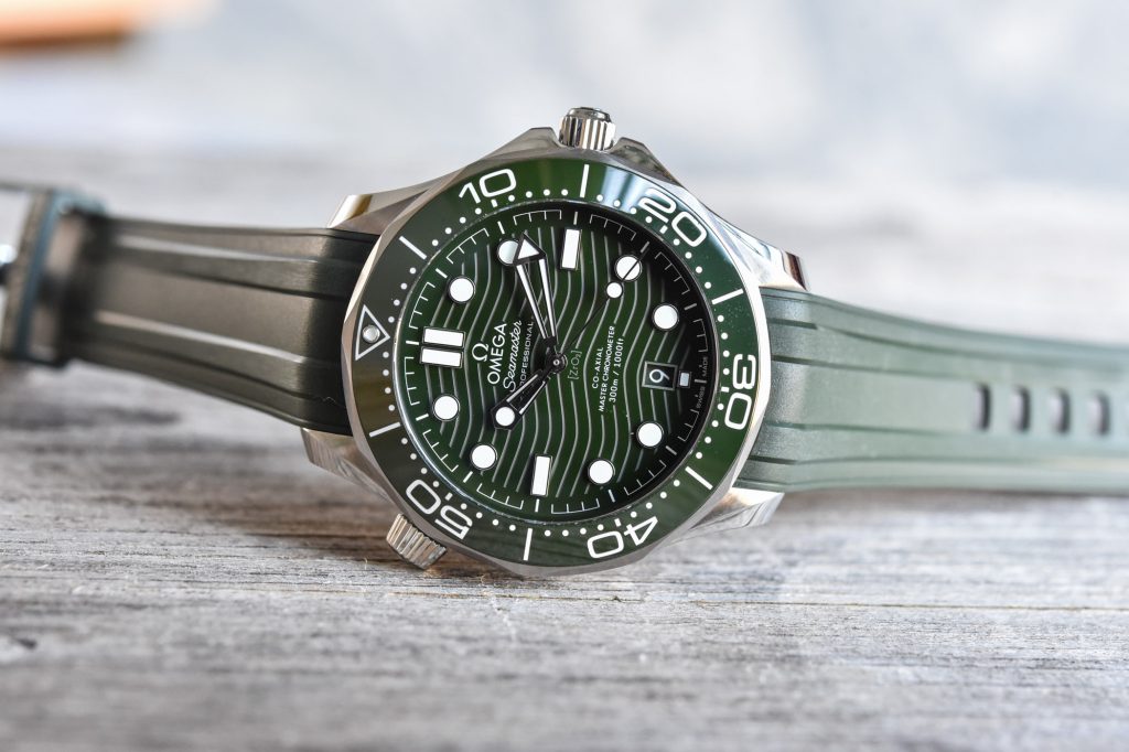 Replique Omega Seamaster Diver 300M Vert Cadran Vert Lunette