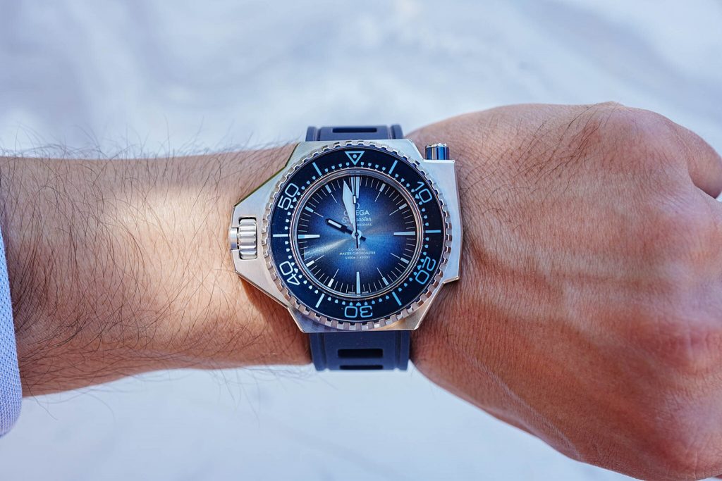 Omega Seamaster Ploprof 1200m Summer Blue Montres Suisses
